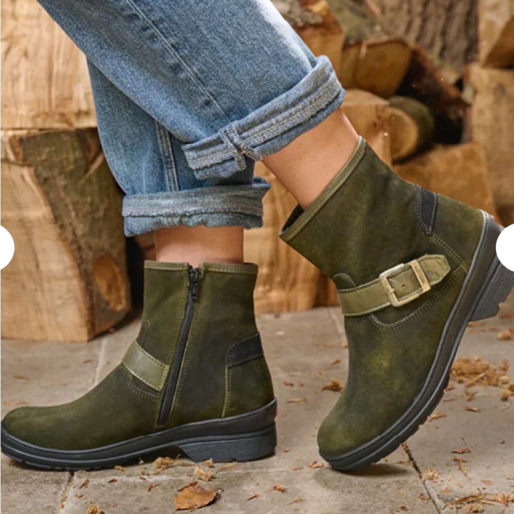 Wolky Forest Green Combat Boots with Buckle